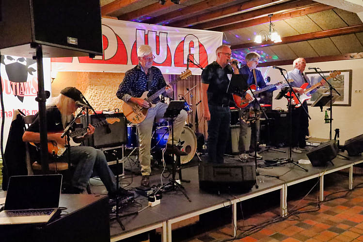 19 okt 2018 - SDWA terug naar de sixties avond met 'The Outlaws'_43